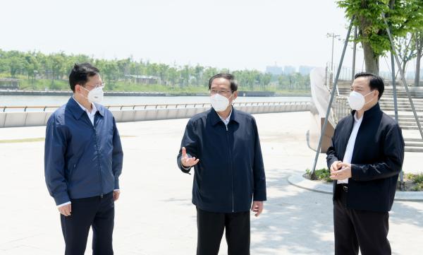 城市最新疫情动态及观点论述